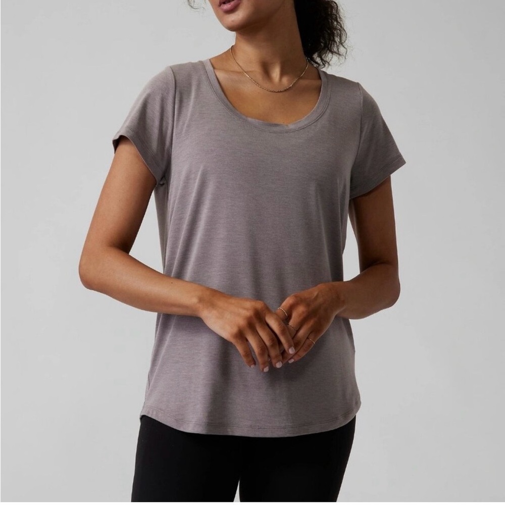 Athleta Stratus Tee